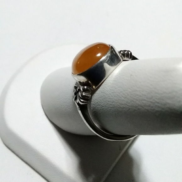 Jade Ring - Picture 3 of 7